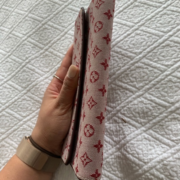 Authentic Louis Vuitton wallet - Picture 3 of 8